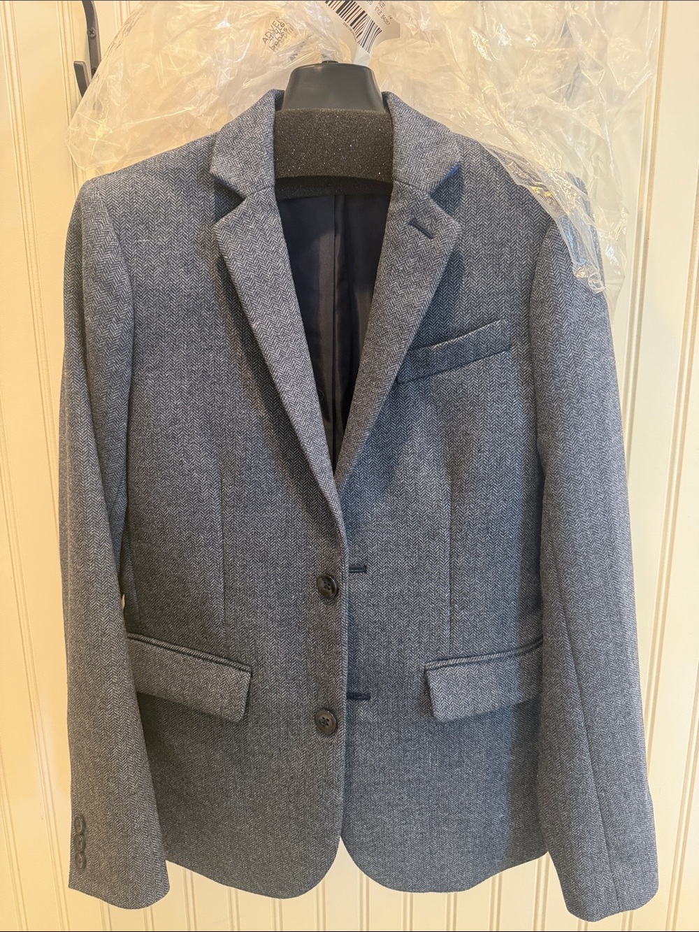 J.Crew Boys’ Ludlow Suit Jacket in Wool-Blend Herringbone. In Size 14.